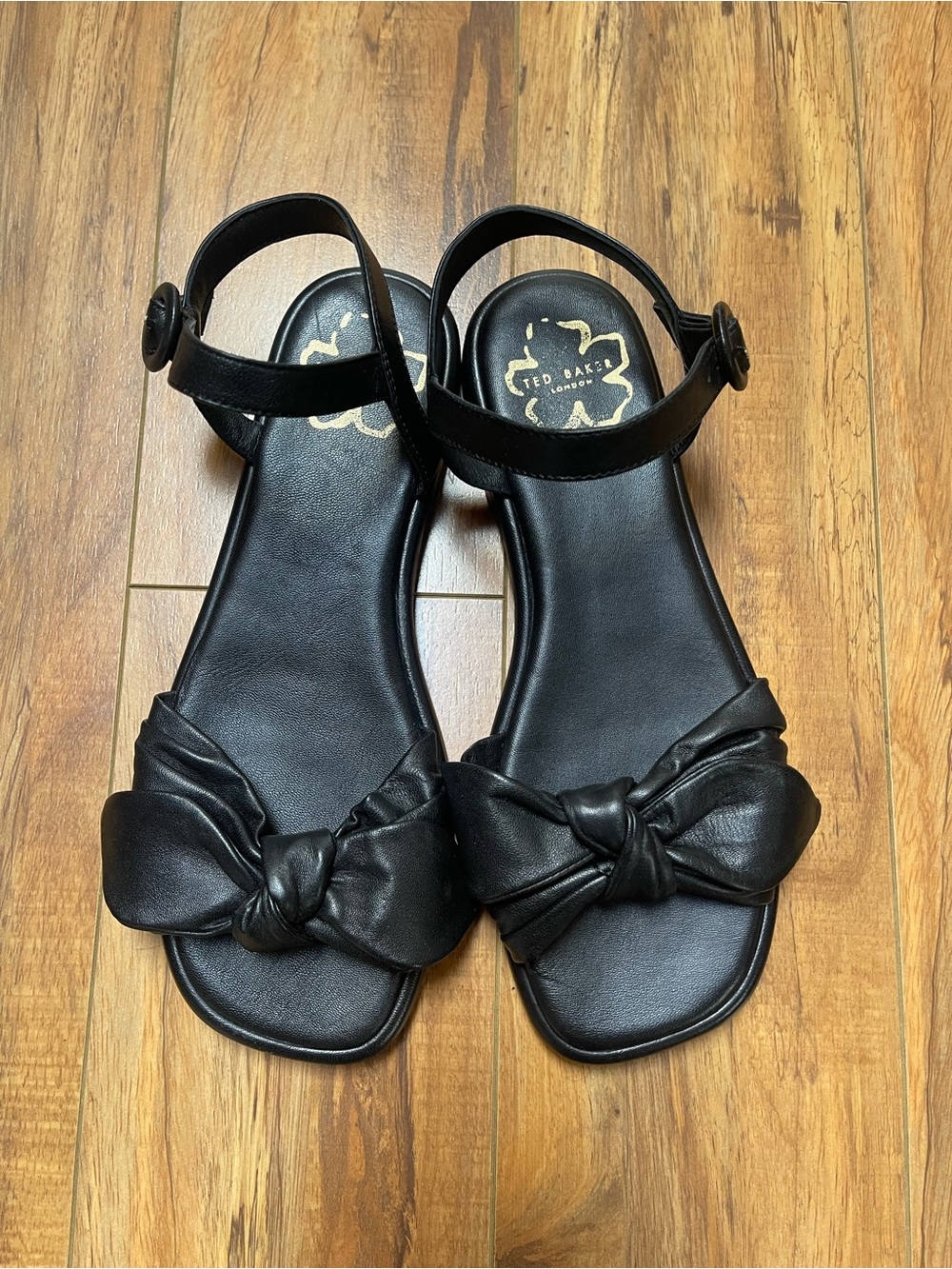 Ted Baker London Halah Leather Bow Ankle Strap Sandals Black Size 38 - Picture 15 of 16